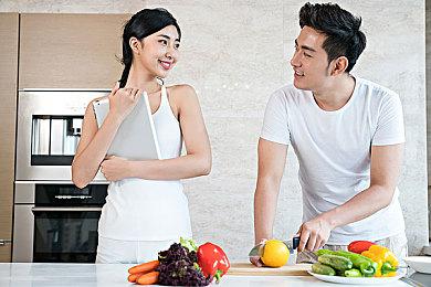 Roguelike卡牌冒险游戏《天底》推出免费序章 支持中文